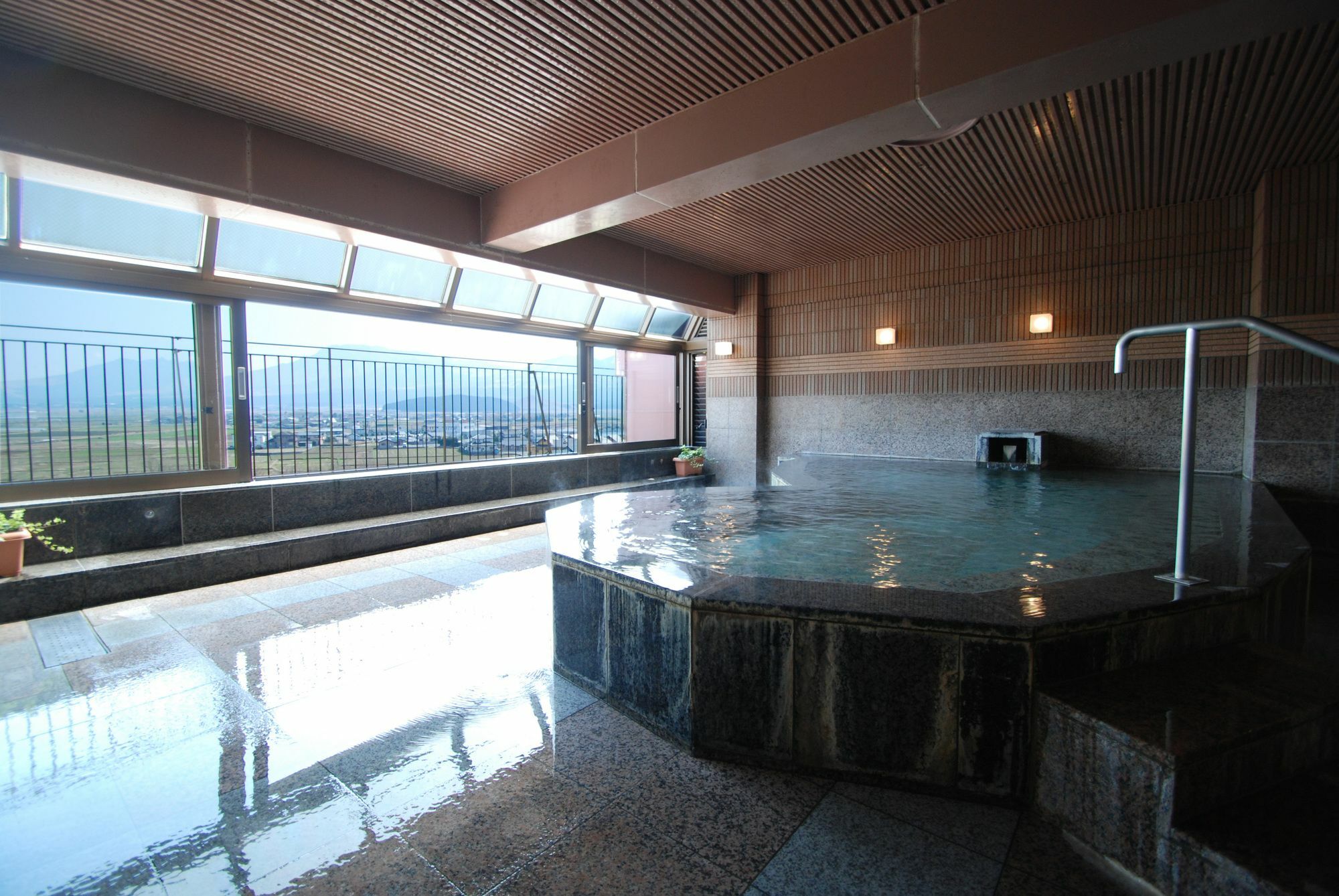 Aso Plaza Hotel Кумамото Экстерьер фото